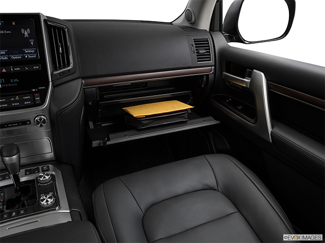 2018 Toyota Land Cruiser