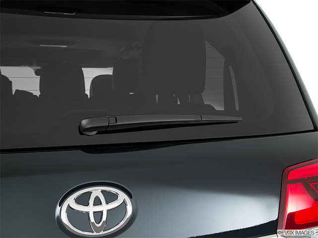 2018 Toyota Land Cruiser