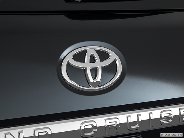 2018 Toyota Land Cruiser