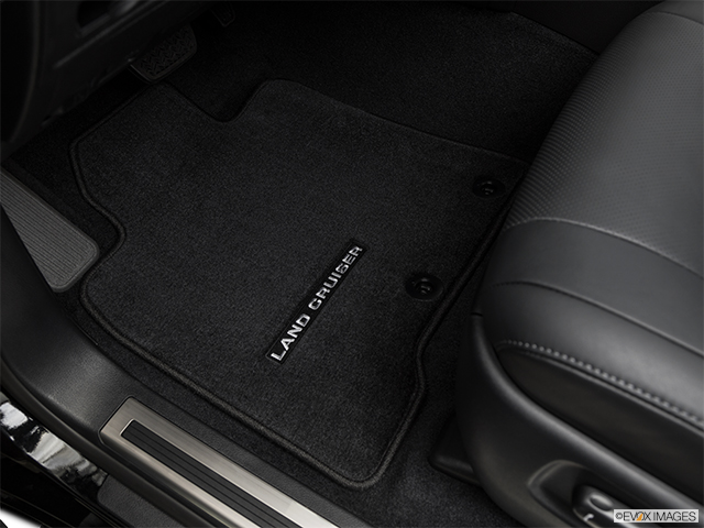 2018 Toyota Land Cruiser