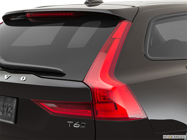 2020 Volvo V90 Cross Country