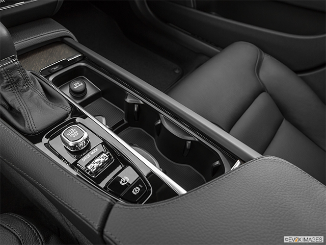 2020 Volvo V90 Cross Country