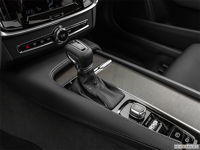 2020 Volvo V90 Cross Country