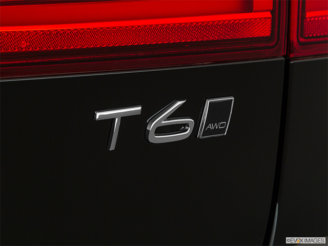 2020 Volvo V90 Cross Country