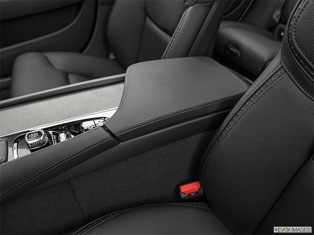 2020 Volvo V90 Cross Country