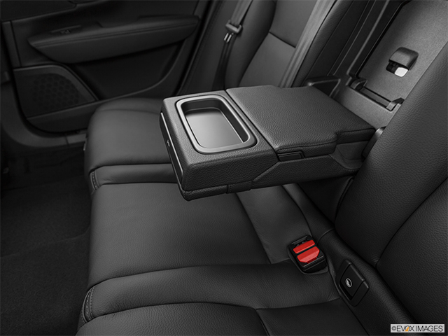 2020 Volvo V90 Cross Country