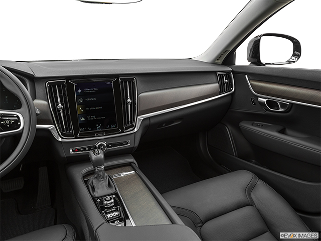 2020 Volvo V90 Cross Country