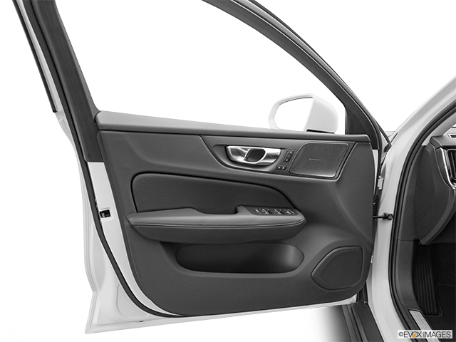 2022 Volvo V60 Cross Country