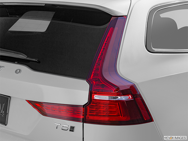 2022 Volvo V60 Cross Country