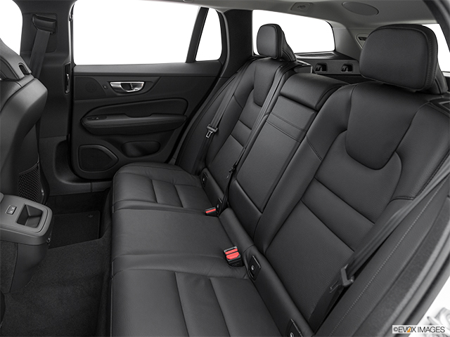 2022 Volvo V60 Cross Country