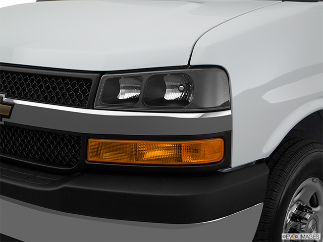 2022 Chevrolet Express Passenger