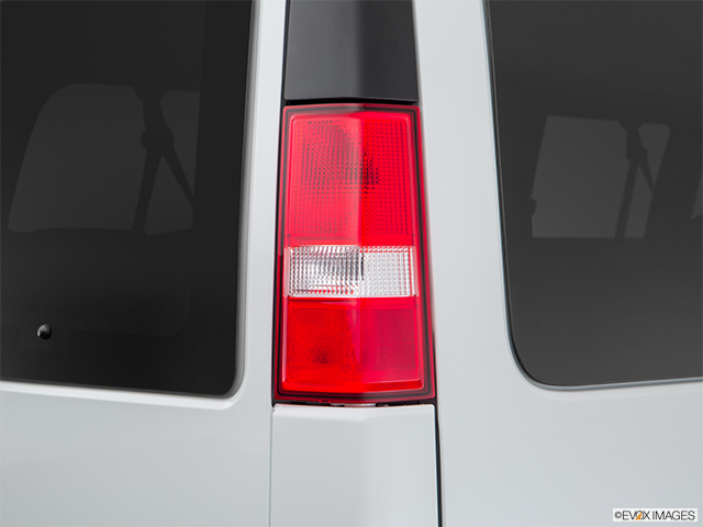 2022 Chevrolet Express Passenger