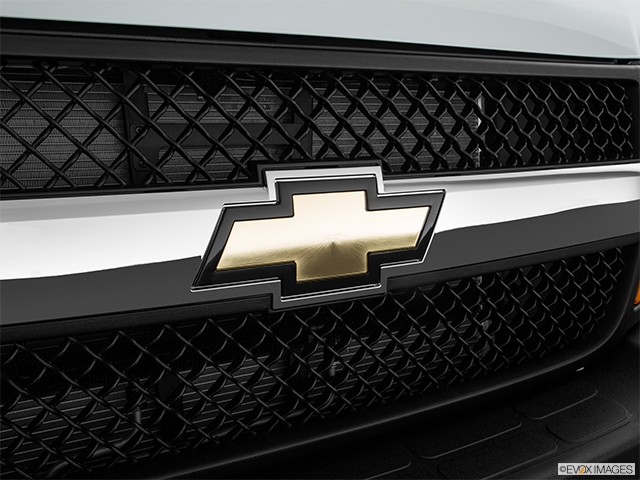 2022 Chevrolet Express Passenger